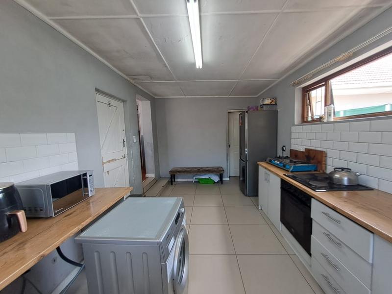 5 Bedroom Property for Sale in Richmond Estate Western Cape